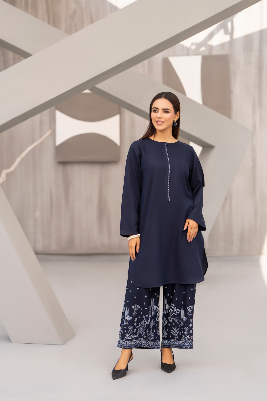 Navy Blue Silk Karandi Embroidered 2pc