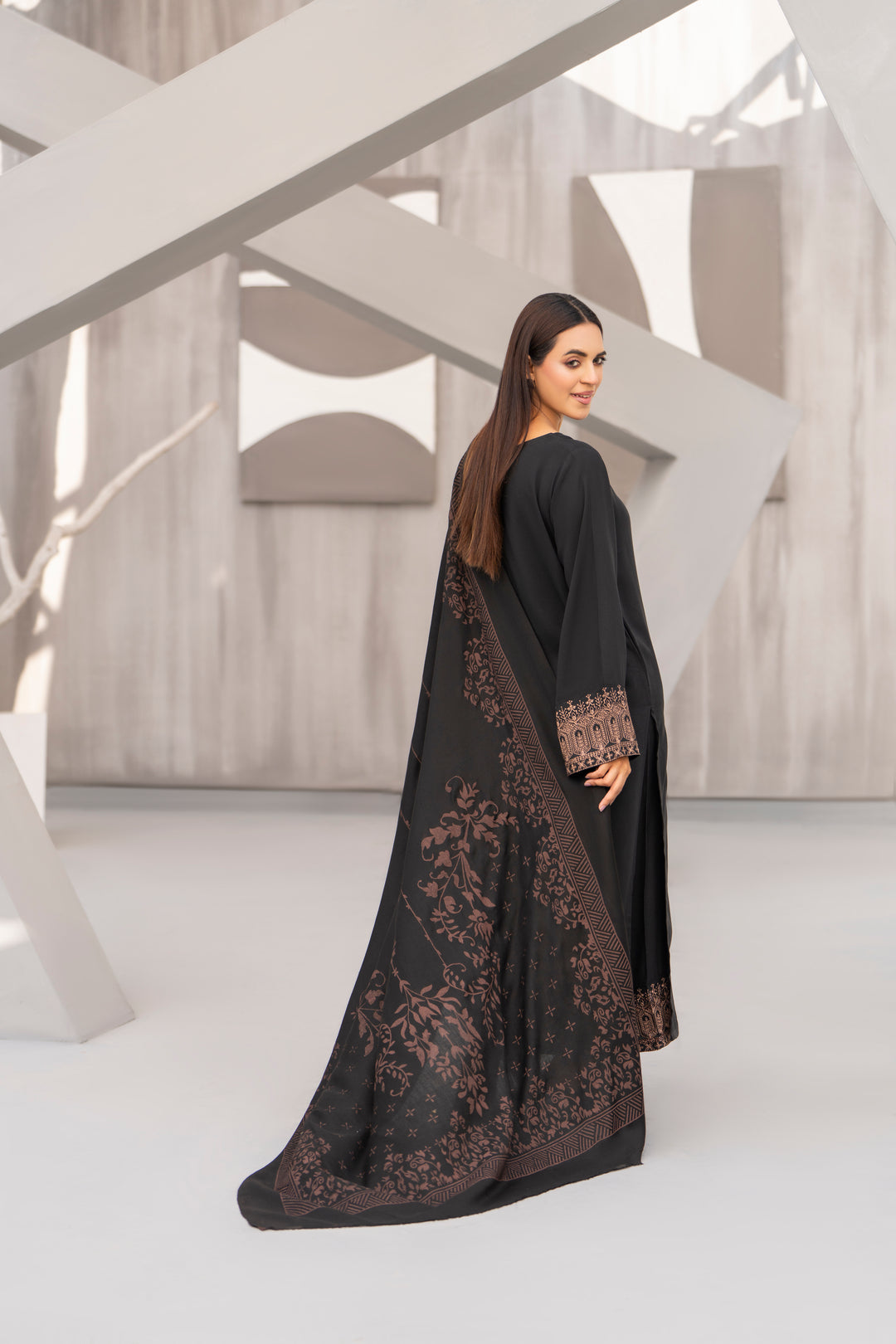 Black Karandi Embroidered 2pc