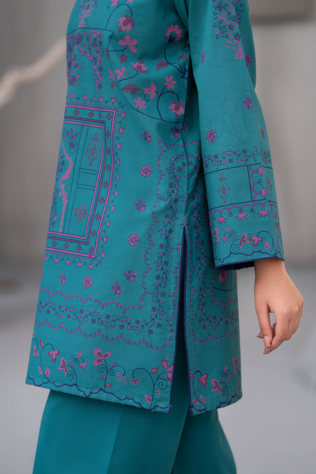 Zinc hand printed khaddar 2pc