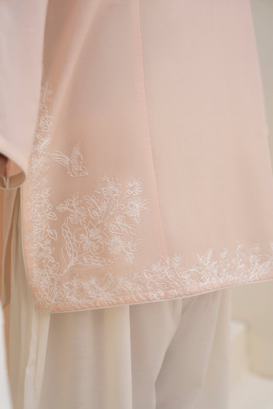 Peach Aari Embroidered 3 pc