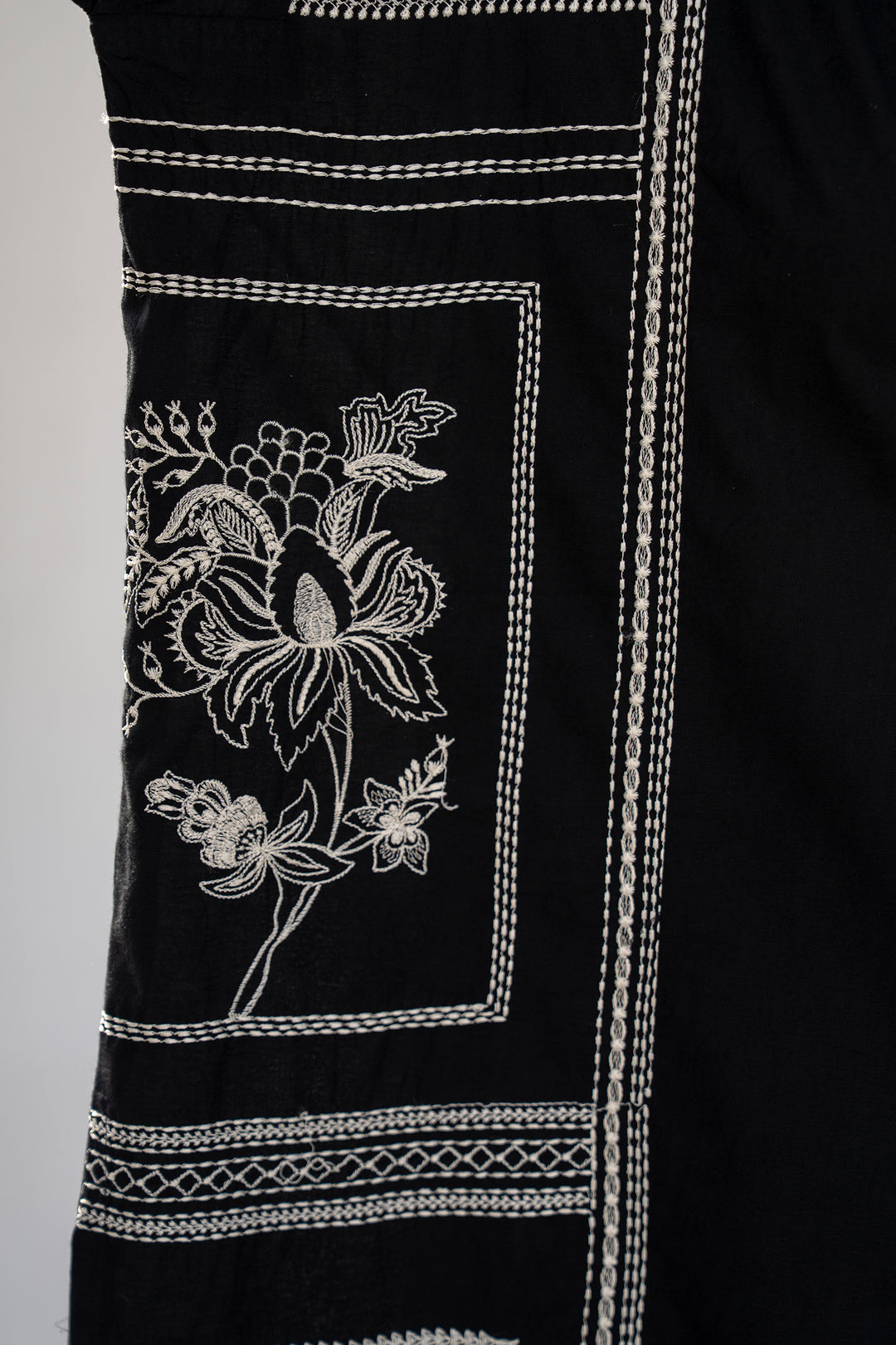 Black Dobi Lawn Embroidery 3PC Suit