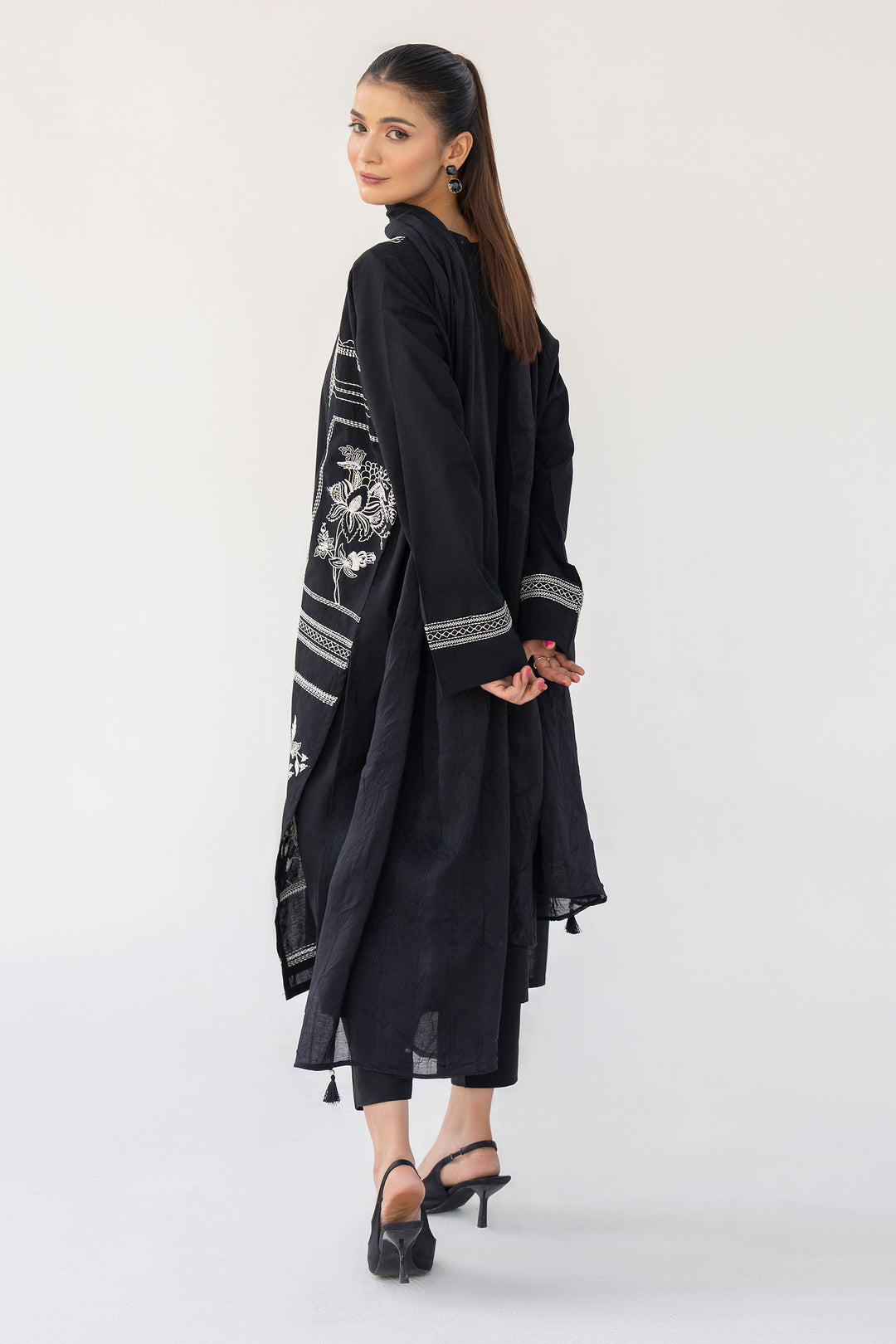 Black Dobi Lawn Embroidery 3PC Suit
