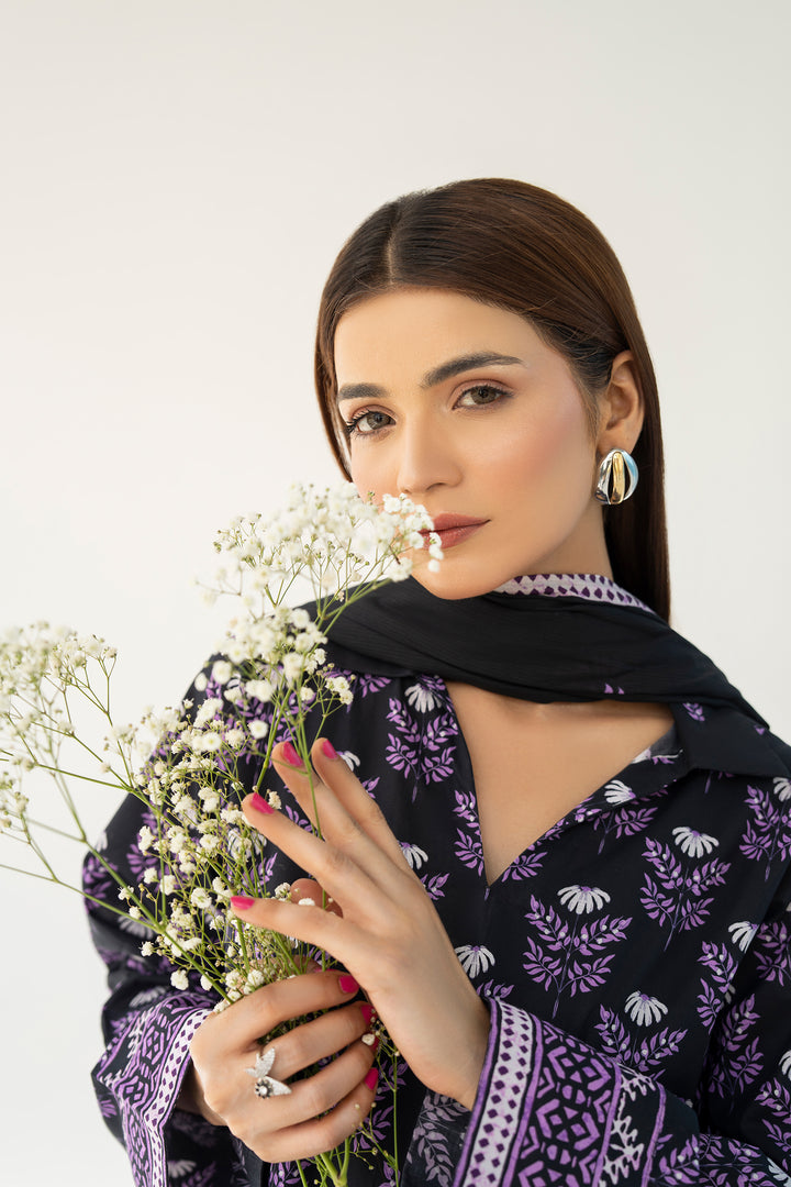 Black Digital Print Lawn 3PC Suit