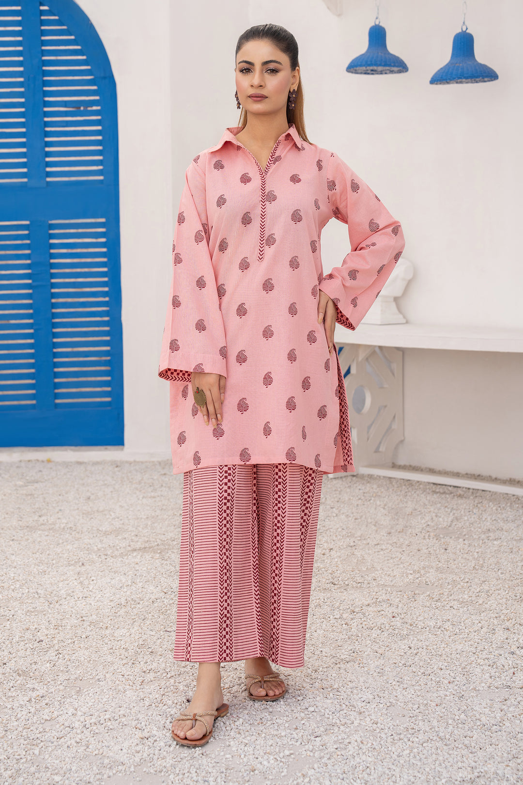 Pink Hand Print Khaddar 2 Pc Suit